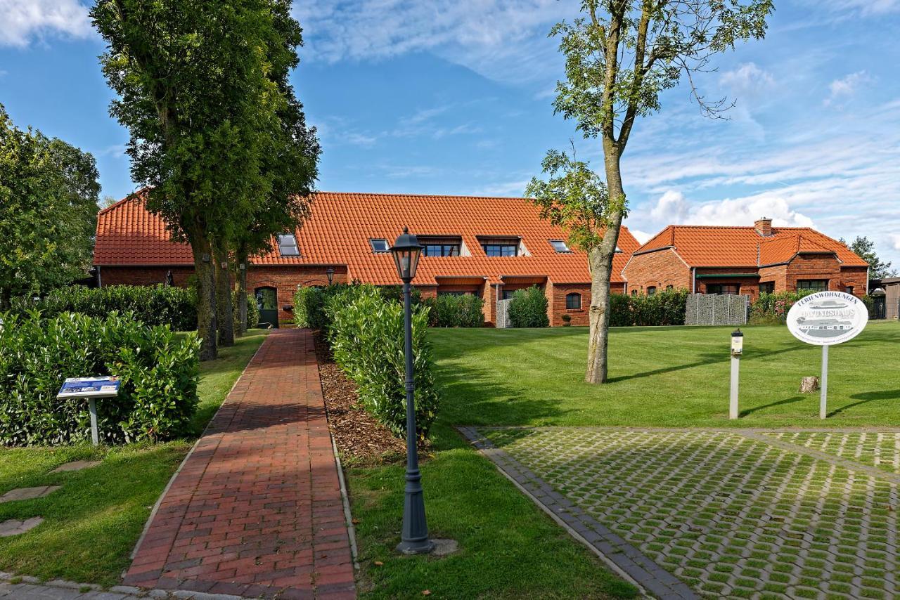 Hayungshaus Esens Apartment Bagian luar foto