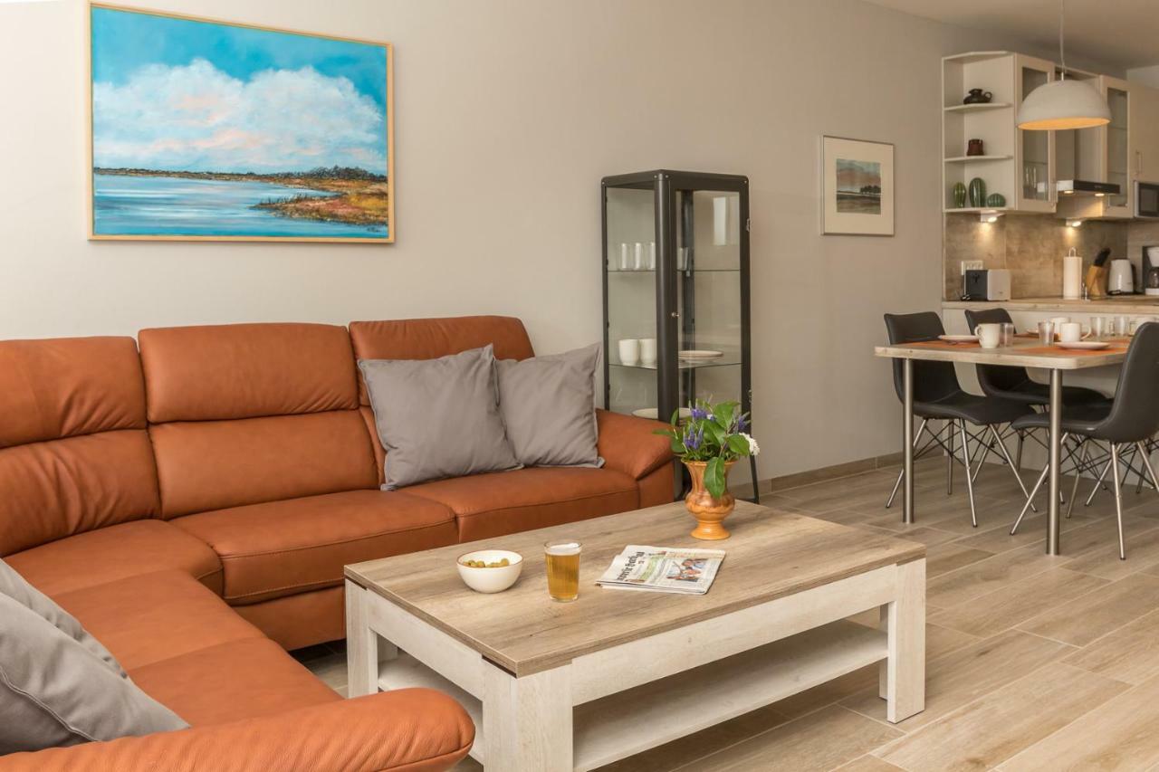 Hayungshaus Esens Apartment Bagian luar foto