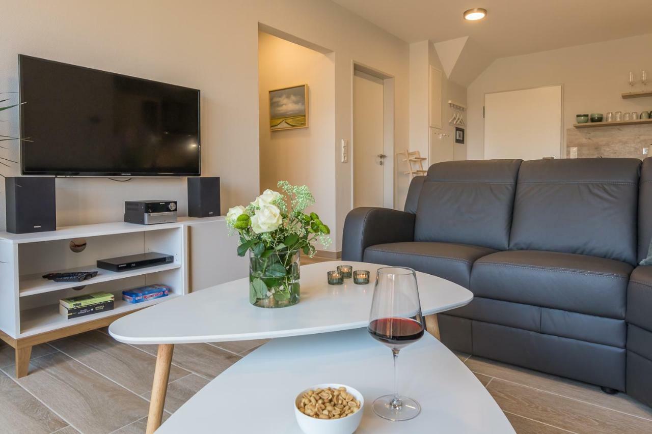 Hayungshaus Esens Apartment Bagian luar foto