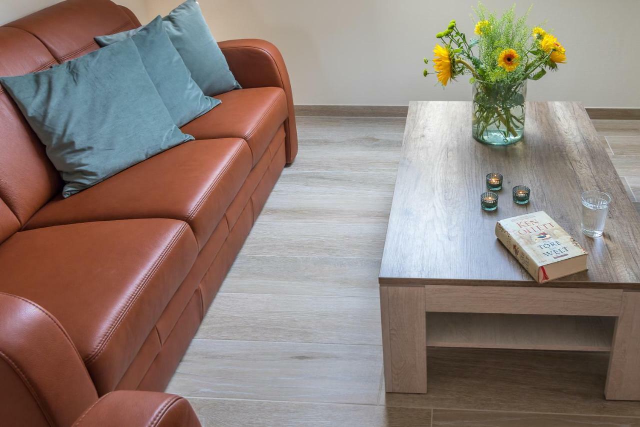 Hayungshaus Esens Apartment Bagian luar foto